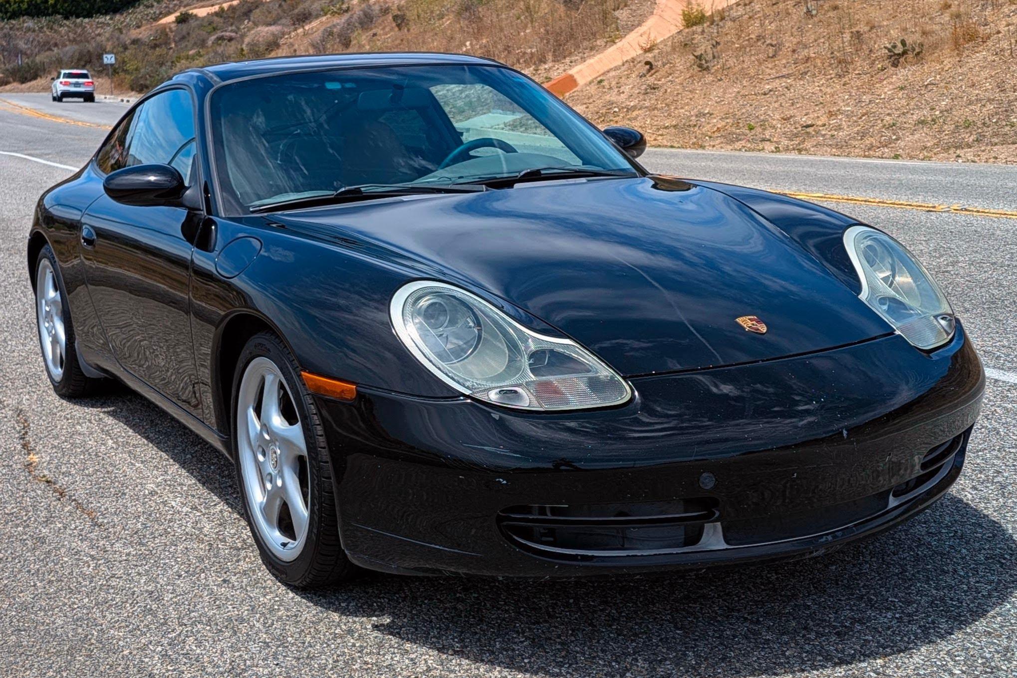 2001 Porsche 911 Carrera 4 Coupe