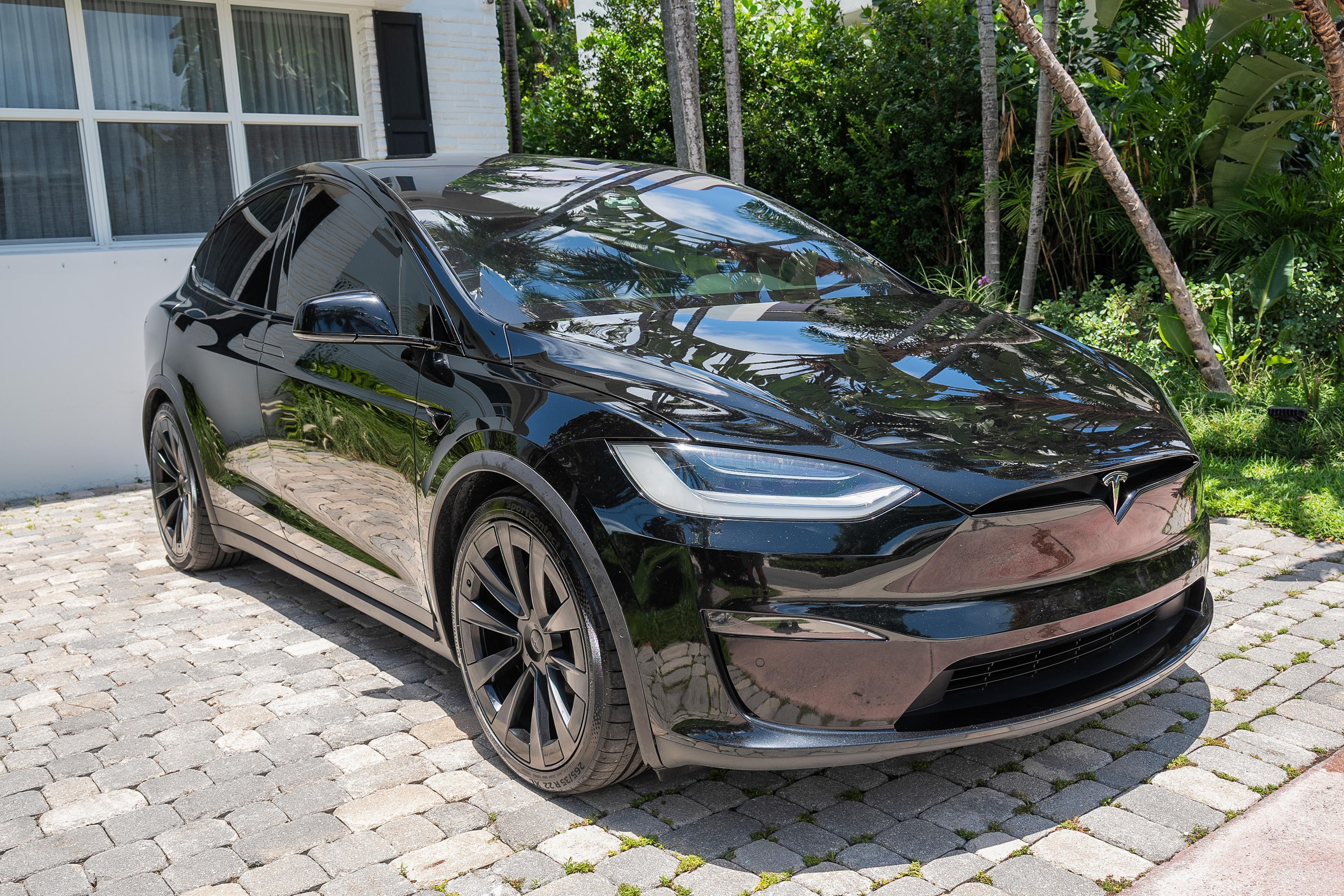 2022 Tesla Model X Plaid