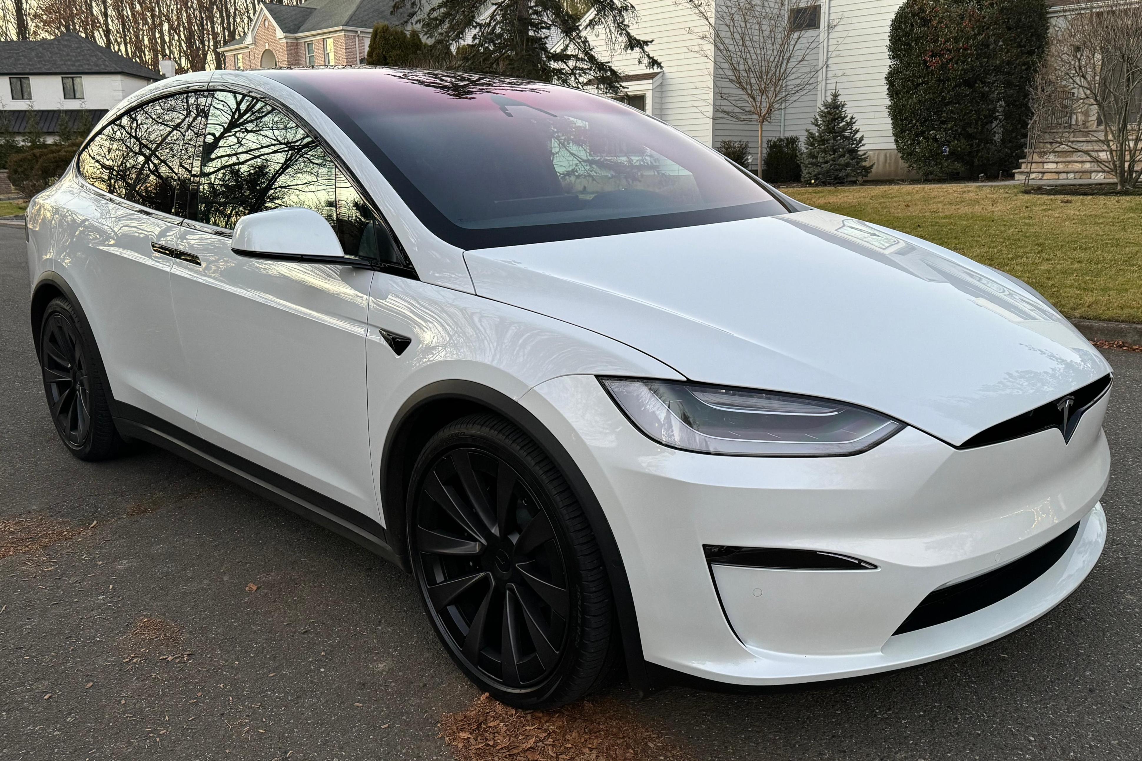 2022 Tesla Model X Plaid